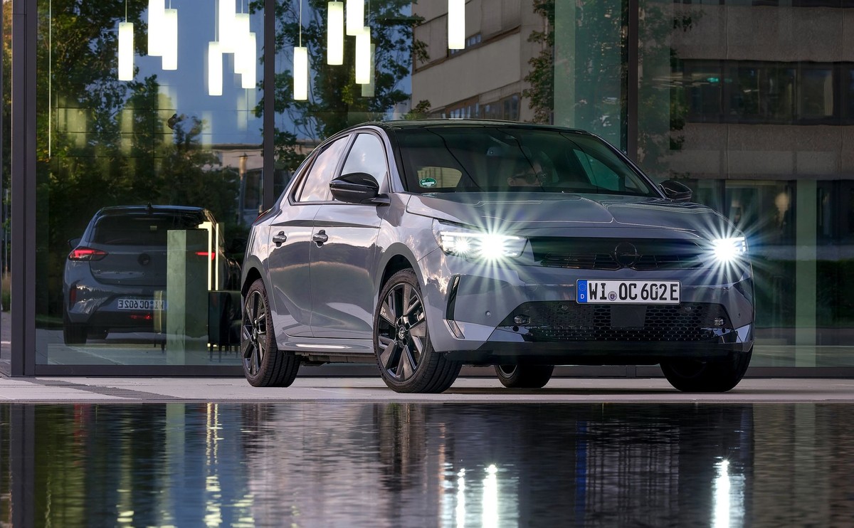 Opel Corsa 1.2 Hybrid