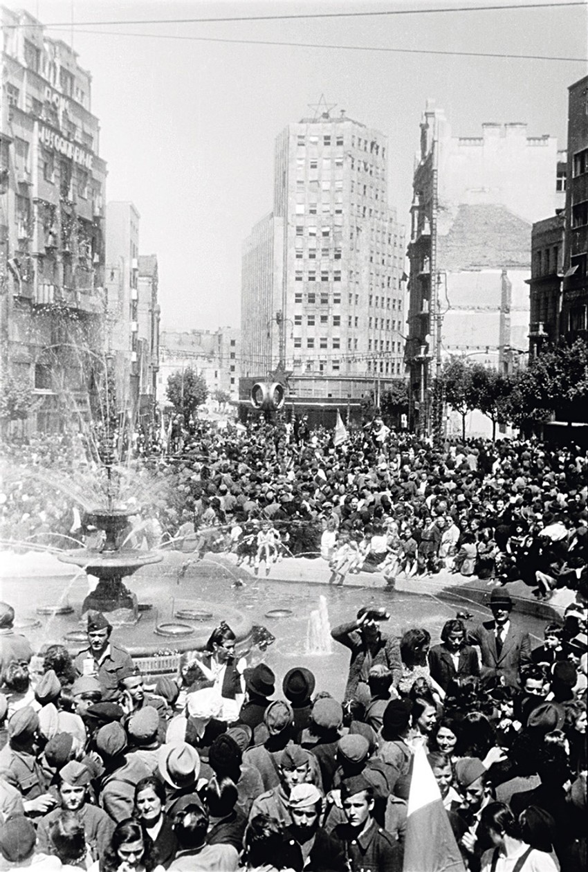 Proslava Dana Pobede u Beogradu, 9. maj 1945. 