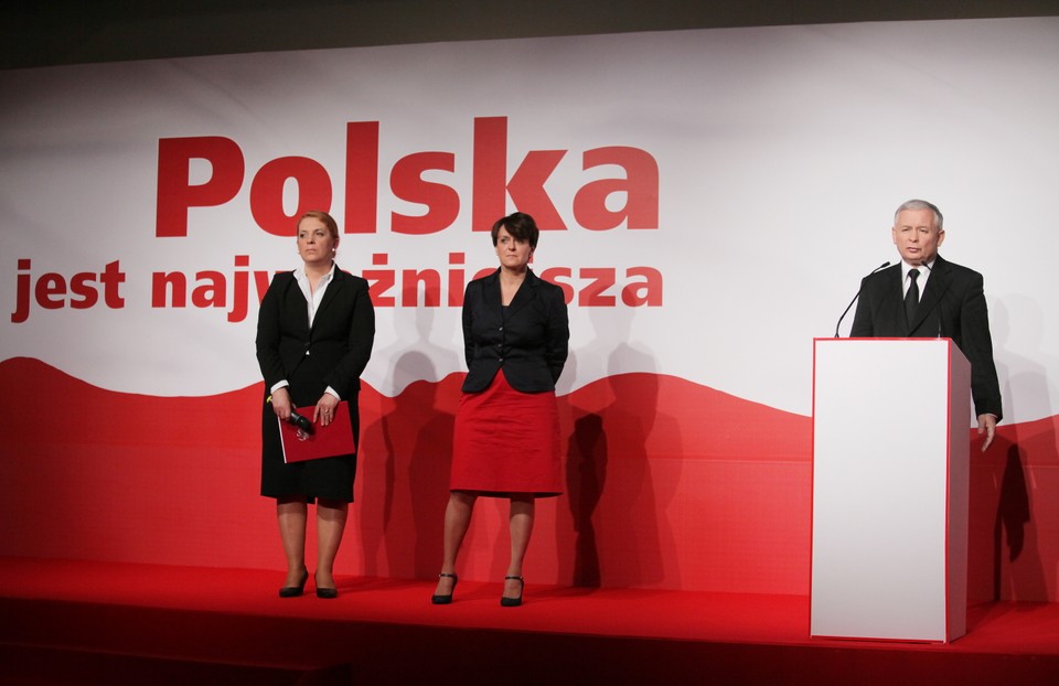 Elżbieta Jakubiak (L), fot. Paweł Supernak