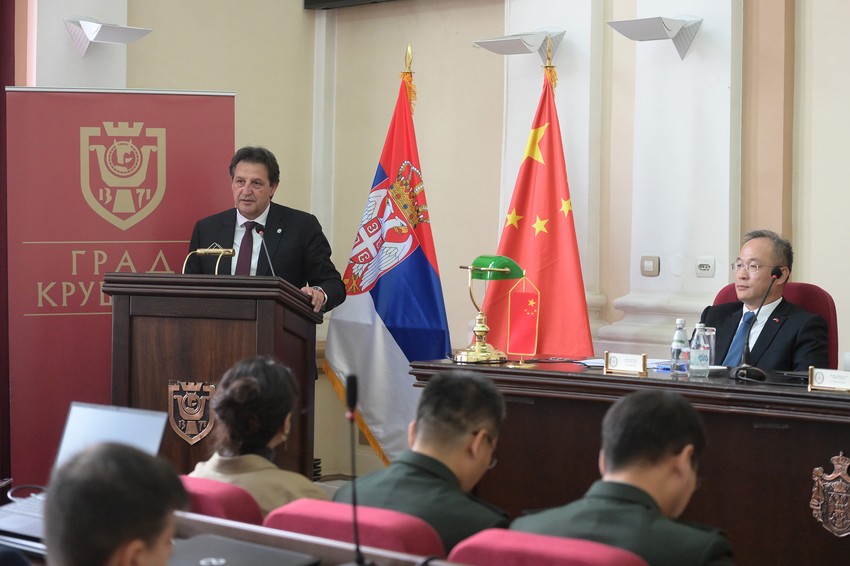 Bratislav Gašić i ambasador Kine Li Ming