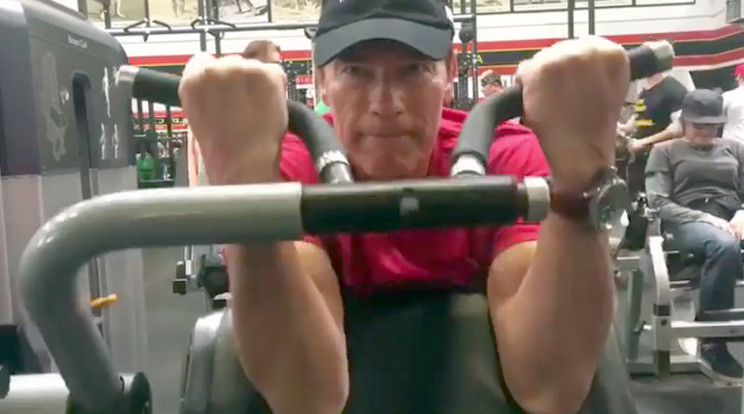 Márciusi szívműtéte után 
már keményen edz Arnold
Schwarzenegger/ Fotó: GREBB