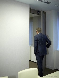 "Tusk sam się dyskwalifikuje". Niemiecka prasa krytykuje szefa Rady Europejskiej