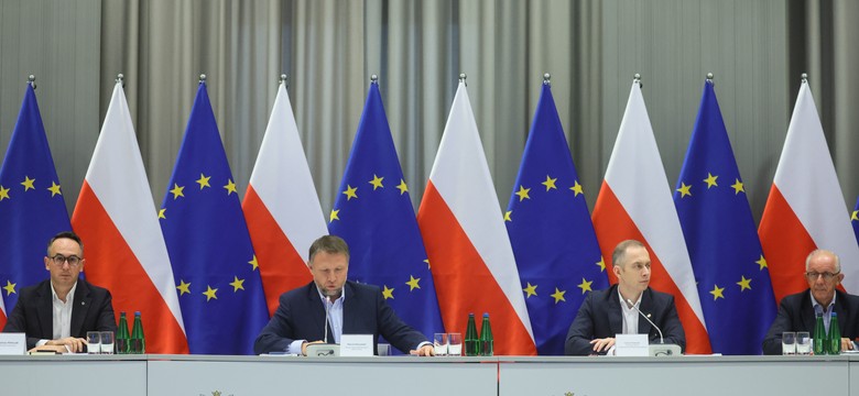 Tysiące interwencji, zalane miasta. Szef MSWiA: Najgorsze noce już za nami