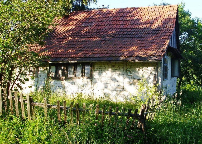 Oronula kuća u kojoj živi Rajko Kočić