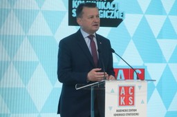 Błaszczak: Żadna armia, jeśli jest nieliczna, nie może być silna