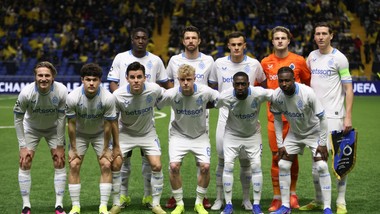 kibice club brugge skazani na kary więzienia. przebrali się za borata
