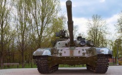 Transport ukraińskich czołgów przez Polskę. "To jakiś absurd, że mogą poruszać się bez żadnego nadzoru"