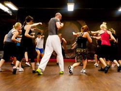 Dobra forma last minute: jak schudnąć tuż przed urlopem?