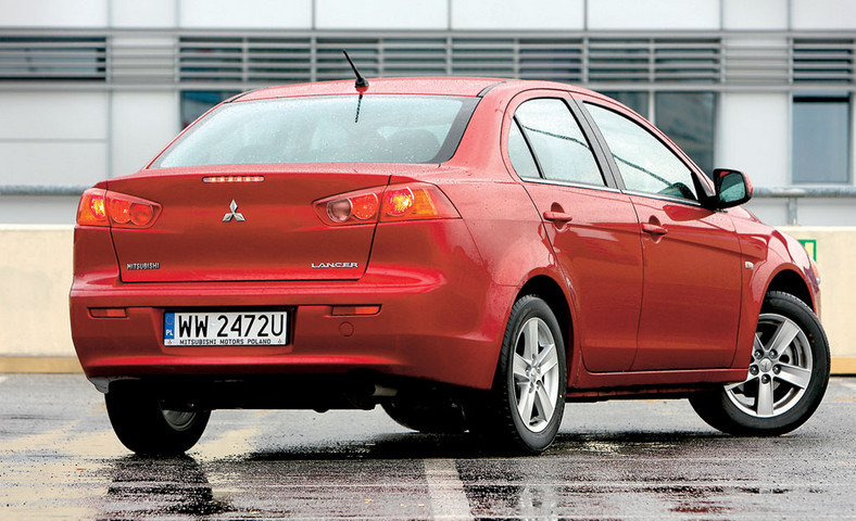 Mitsubishi Lancer - ciekawy styl i dobra trwałość