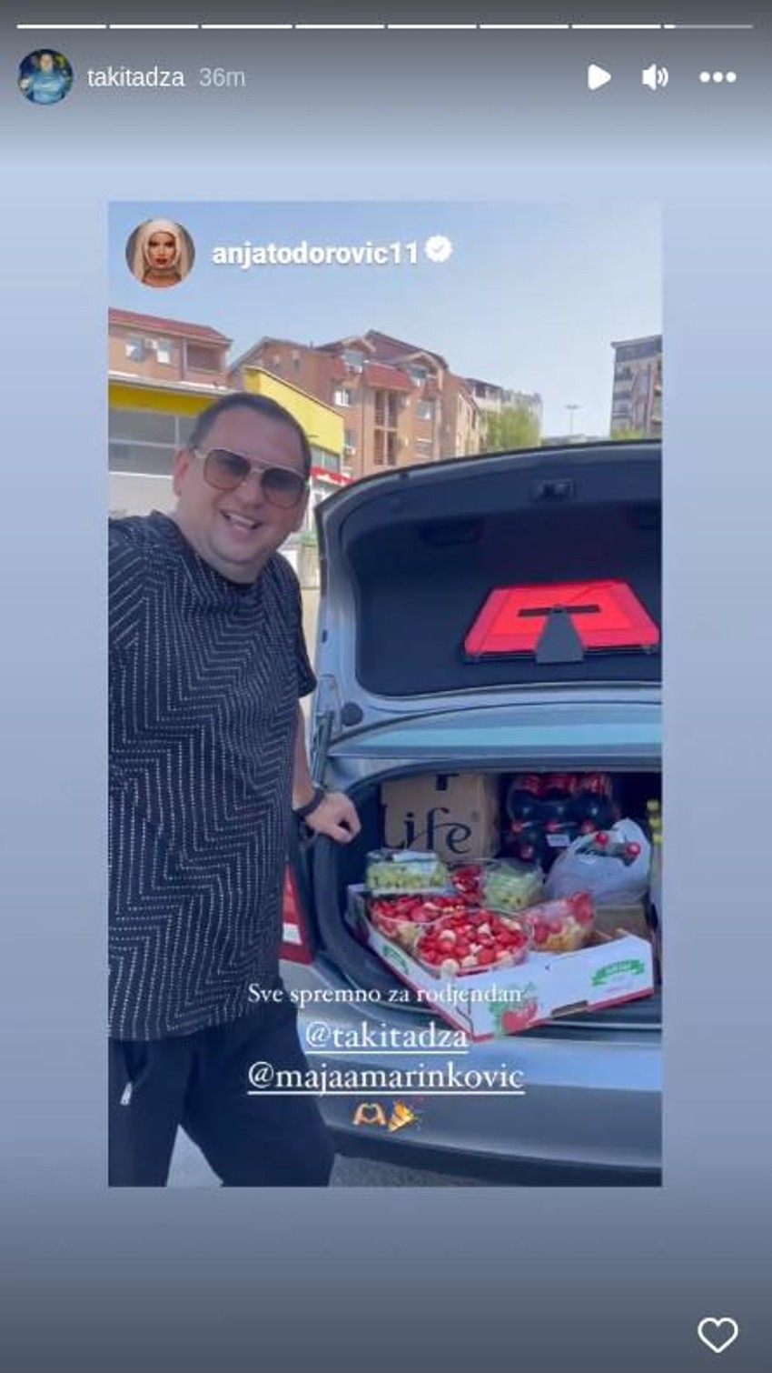 Taki spremio Maji poklone za rođendan