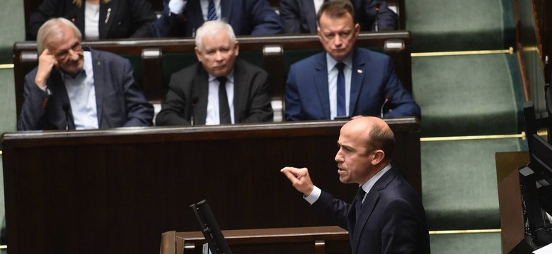 KO składa wniosek o komisję śledczą. Starcie Budki z Wójcikiem. "Putinowskie metody..."