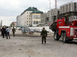 Rebelianci wzięli zakładników w parlamencie. Są zabici