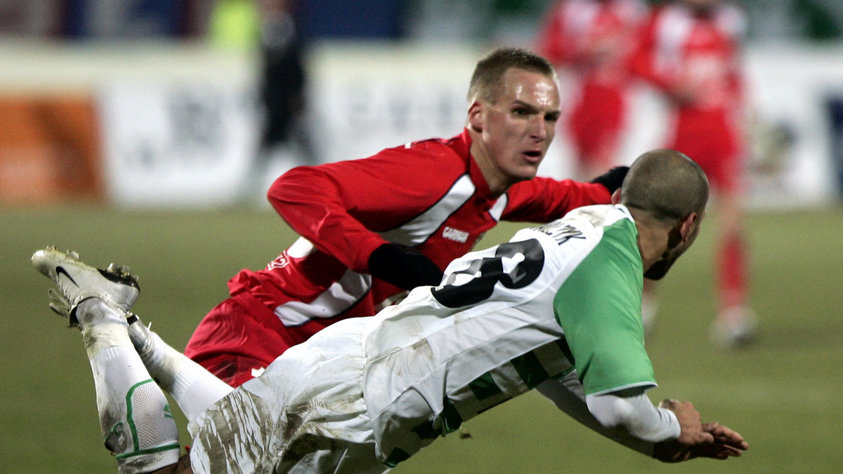 Jarosław Fojut świetnie zadebiutował w barwach Śląska Wrocław. Były zawodnik Bolton Wanderers strzelił bramkę w meczu z Lechią Gdańsk (1:1).