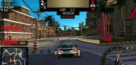 Screen z gry "Need for Speed: Undercover" (wersja na PSP)