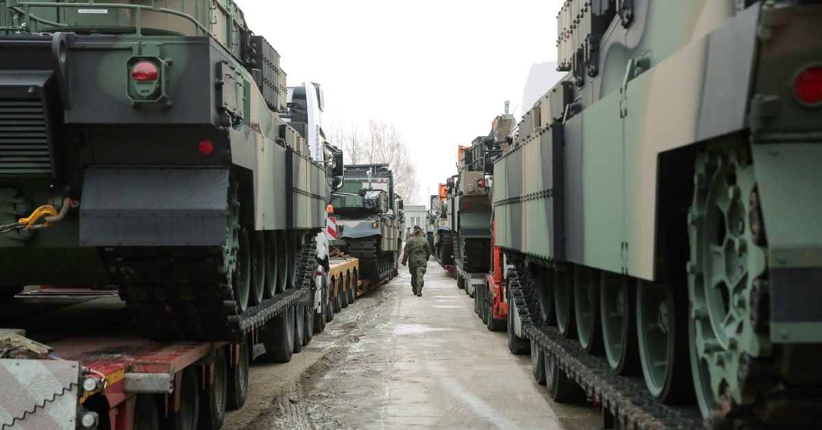 Wagons full of tanks will come to Polish. The government has a clear plan