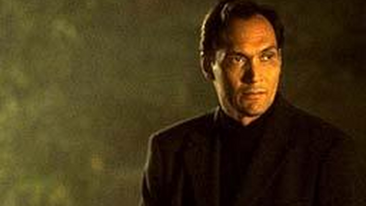 Aktor Jimmy Smits, najlepiej znany z ról w serialach "L.A. Law" i "NYPD Blue", teraz zagra w innej serii - "Prezydencki poker".