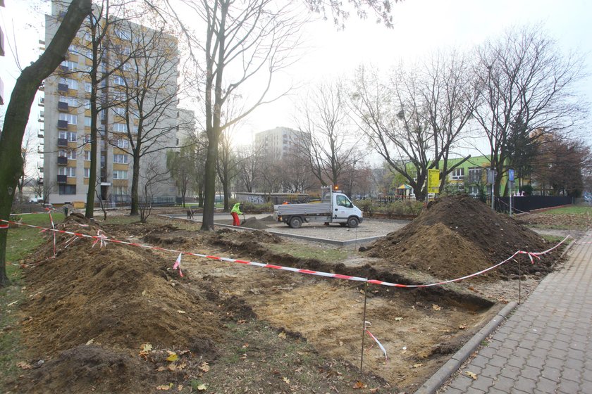 Budują nam parking pod nosem!