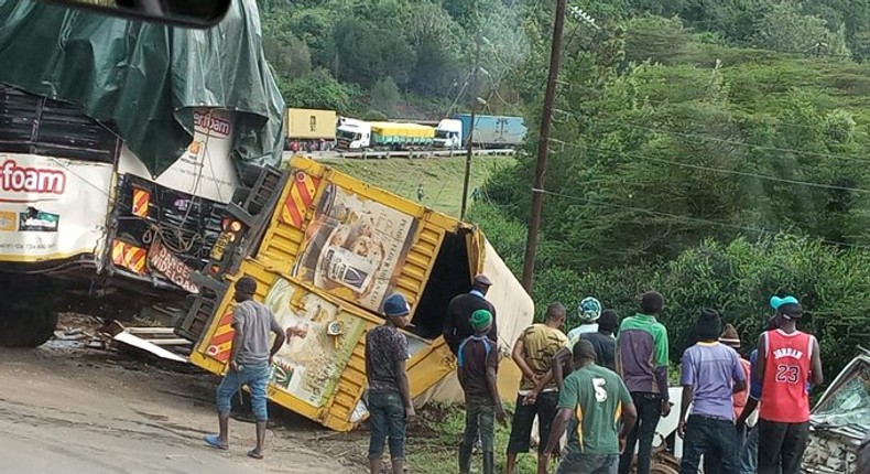 Accident involving trucks and 8 vehicles at the old church along Mai Mahiu