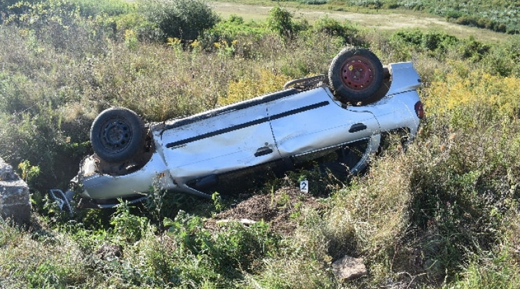 Az Edelényi Rendőrkapitányság közúti baleset gondatlan okozása vétség elkövetésének gyanúja miatt rendelt el nyomozást 18 éves fiatalemberrel szemben/ Fotó: police.hu