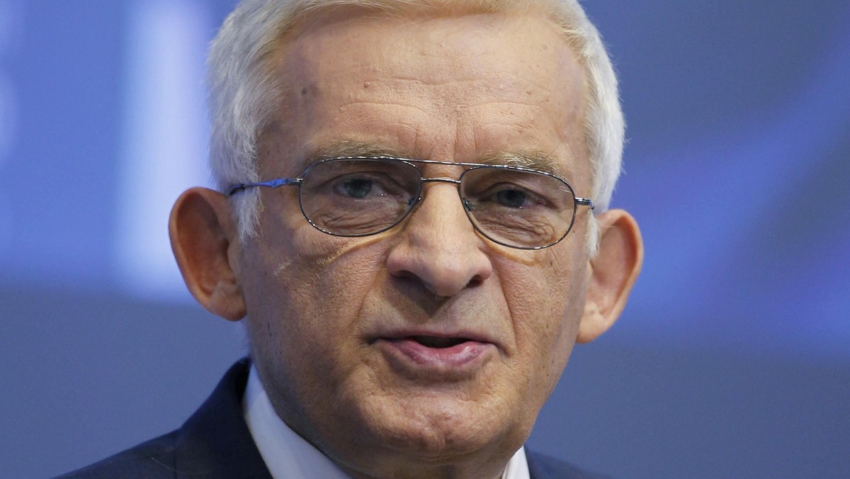 Przewodniczący Parlamentu Europejskiego Jerzy Buzek wydał we wtorek oświadczenie, w którym krytycznie odniósł się do nieprawidłowości zaobserwowanych podczas niedawnych wyborów w Rosji i poprzedzającej je kampanii.