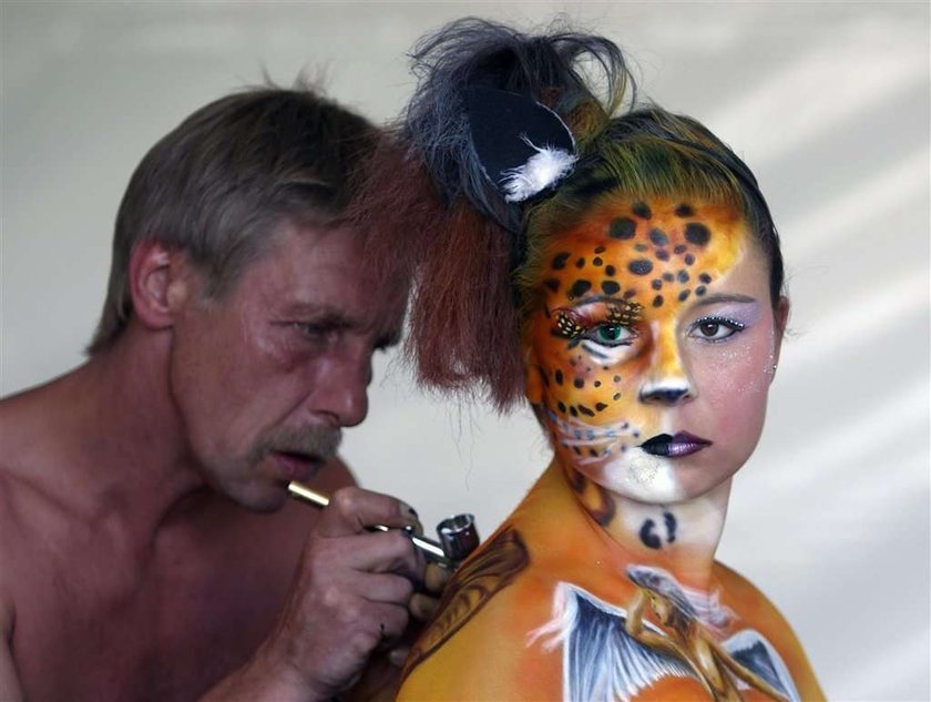 Niesamowity bodypainting!