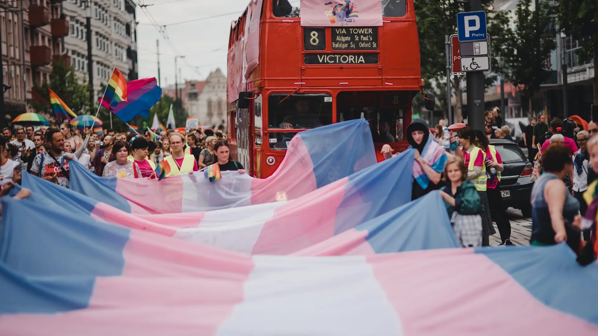 Ruszyła baza wiedzy o transpłciowości. Na tranzycja.pl znajdziesz wszystkie odpowiedzi