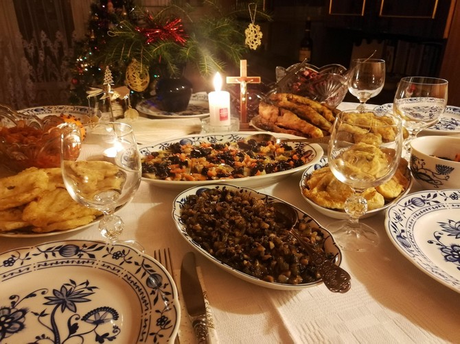 Zbog cene ovih namirnica pred Svetog Nikolu mnogi smanjuju goste za slavu