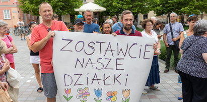 "Nie wszystko jest na sprzedaż". Protest działkowców w Poznaniu. Nie chcą stracić swoich ogródków!