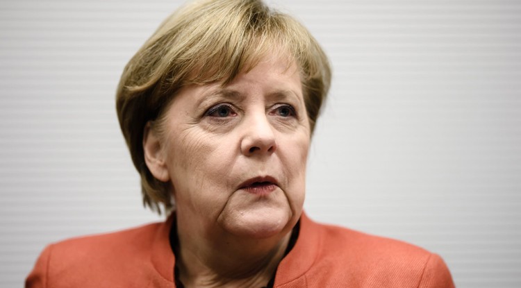 Ő lehet 2020-ban az új kancellár - De ki az a mini-Merkel?