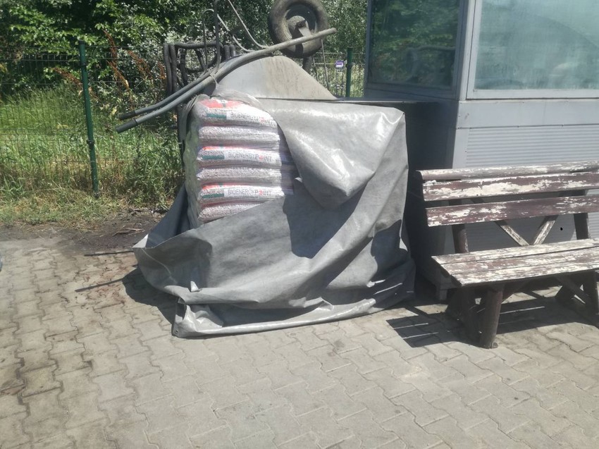 Tragovi krvi vidljivi su i dan nakon zločina