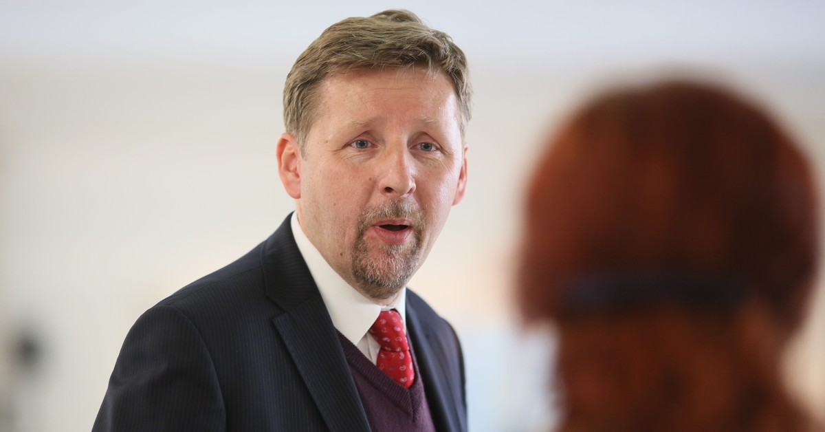 Marek Migalski ma raka jelita grubego. Ostrzega: kolonoskopię trzeba robić wcześniej