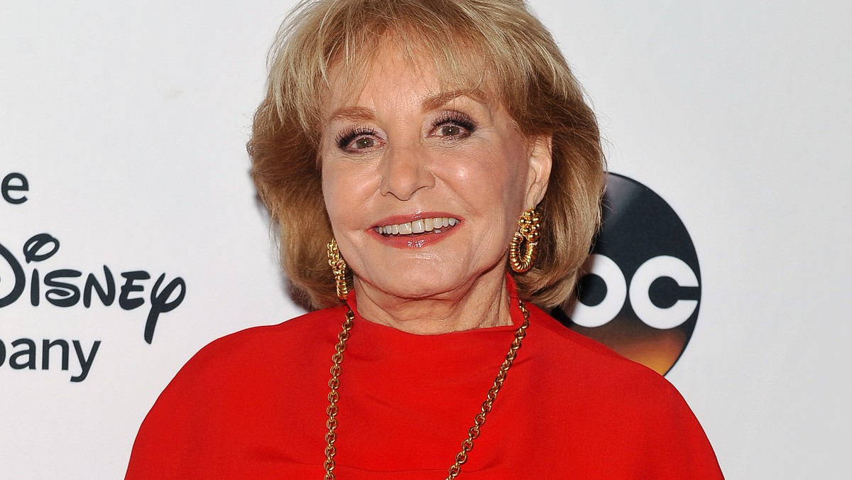 Sławna amerykańska dziennikarka telewizyjna Barbara Walters w wieku 84 lat odeszła na emeryturę. Swoją decyzję ogłosiła w stworzonym przez siebie programie "The View". Żegnały ją tam na wizji m.in. b. sekretarz stanu Hillary Clinton, królowa talk-show Oprah Winfrey i koleżanki z telewizji.