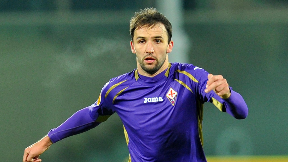 Niespodzianka na Artemio Franchi. Fiorentina tylko zremisowała u siebie w 7. kolejce Serie A z Atalantą Bergamo 0:0. Kibice pożegnali piłkarzy gwizdami. Po raz kolejny z ławki rezerwowych gospodarzy nie podniósł się polski bramkarz Bartłomiej Drągowski.