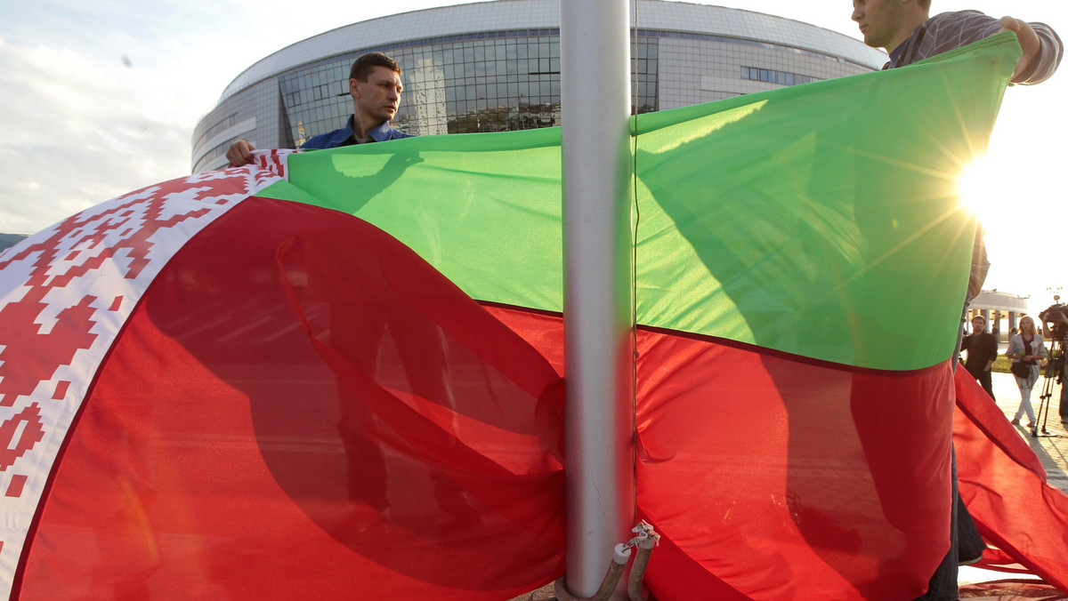 MSZ Białorusi oświadczył, że nie może ignorować "prowokacyjnych działań" władz Polski, a rezygnacja Warszawy z tych działań "pozwoli na usunięcie niepotrzebnych problemów" w stosunkach z Mińskiem.