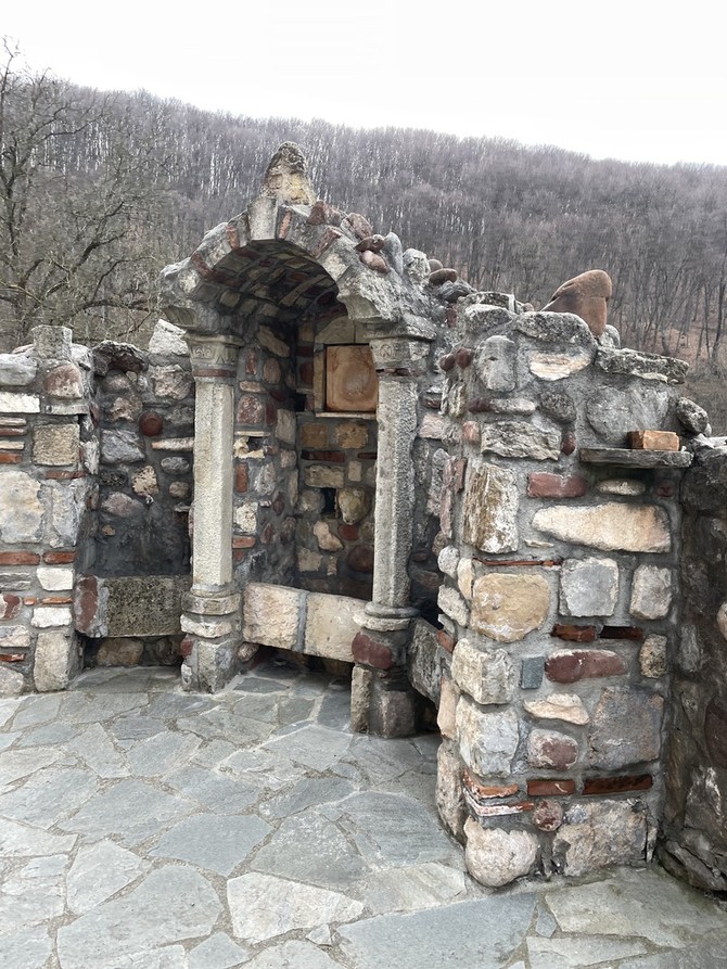 Manastri Ravanica