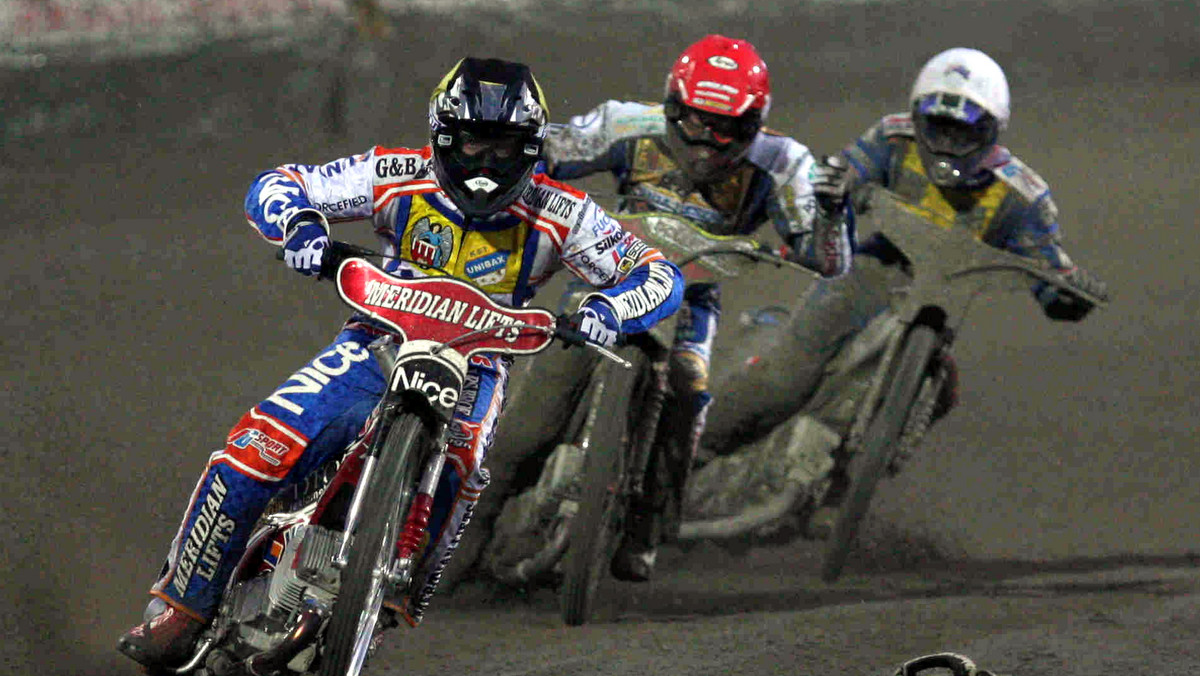 Tomasz Gollob, Jarosław Hampel, Nicki Pedersen i Jason Crump wystąpią w turnieju "O Koronę Bolesława Chrobrego", który odbędzie się w sobotę w Gnieźnie. Efektowna, historyczna oprawa przyciąga najlepszych żużlowców i tłumy kibiców na trybuny.