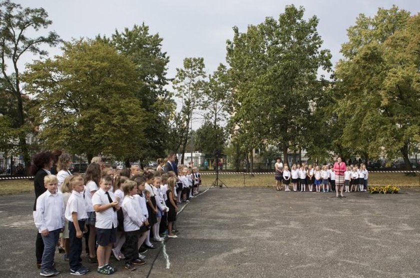 Uroczysta inauguracja roku szkolnego w szkole na Stogach. Wzięła w niej udział premier Ewa Kopacz