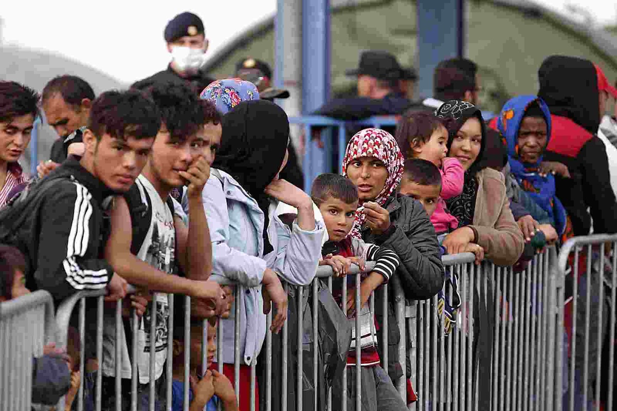 Imigranci w Chorwacji Fot. EPA/ANTONIO BAT Dostawca: PAP/EPA.