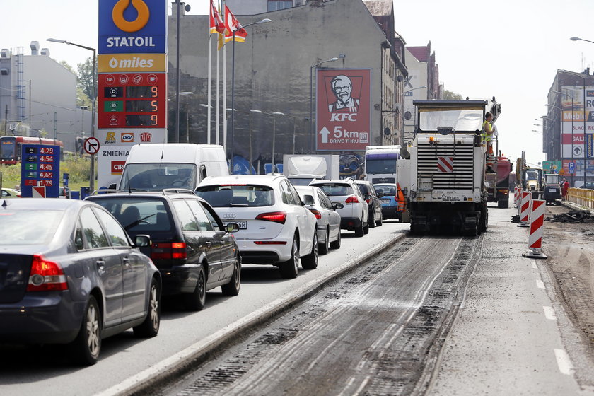 Remont ul. Katowickiej w Chorzowie potrwa do 15 września br.