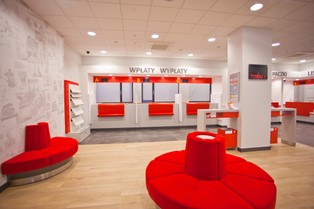 Poczta Polska zainwestuje ok. 1 mld zł w sieć do 2021r., głównie w centralny hub