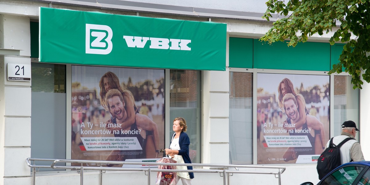 Bank Zachodni WBK zmieni szyldy na Santander Bank Polska. To m.in. etap rozpoczętego pod koniec marca 2018 r. globalnego projektu unowocześnienia marki we wszystkich krajach, w których działa Grupa Santander