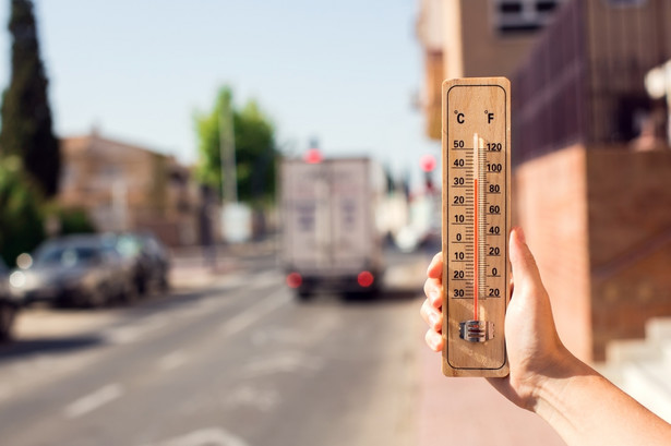 Zwrotnikowe powietrze nad Polską. Alerty IMGW dla całego kraju