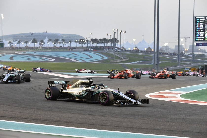 F1 2018: Abu Dhabi Grand Prix: Hamilton Wins