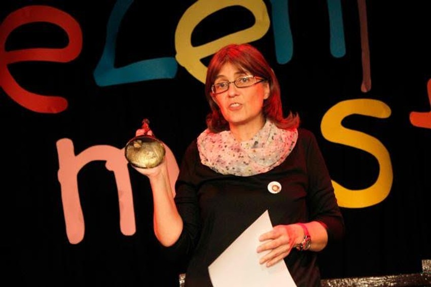 Jasminka Petrović sa nagradom