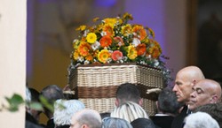 Pogrzeb wielkiej Brigitte Bardot. Tłumy pożegnały wielką gwiazdę i społeczniczkę