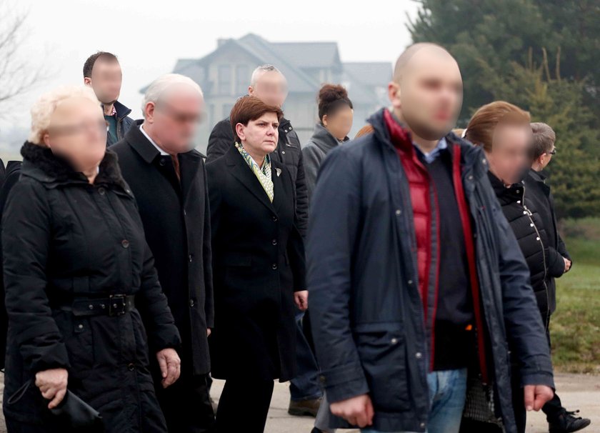 Beata Szydło wzięła udział w mszy rezurekcyjnej