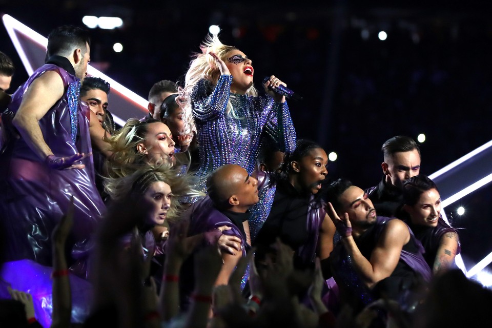 Lady Gaga - koncert na Super Bowl 2017