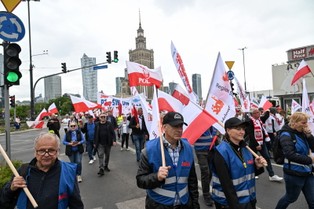 Protest rolników przeciw Zielonemu Ładowi. "Jest tu dzisiaj cała Polska"