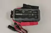 Mobilne magazyny energii: NocoBoost HD GB70: bardzo dobry powerbank rozruchowy, na pikniku bez problemu zasili przez jakiś czas lodówkę turystyczną. Ma gniazdo wyjściowe USB oraz wydahjne gniazdo zapalniczki 12 V na kablu.