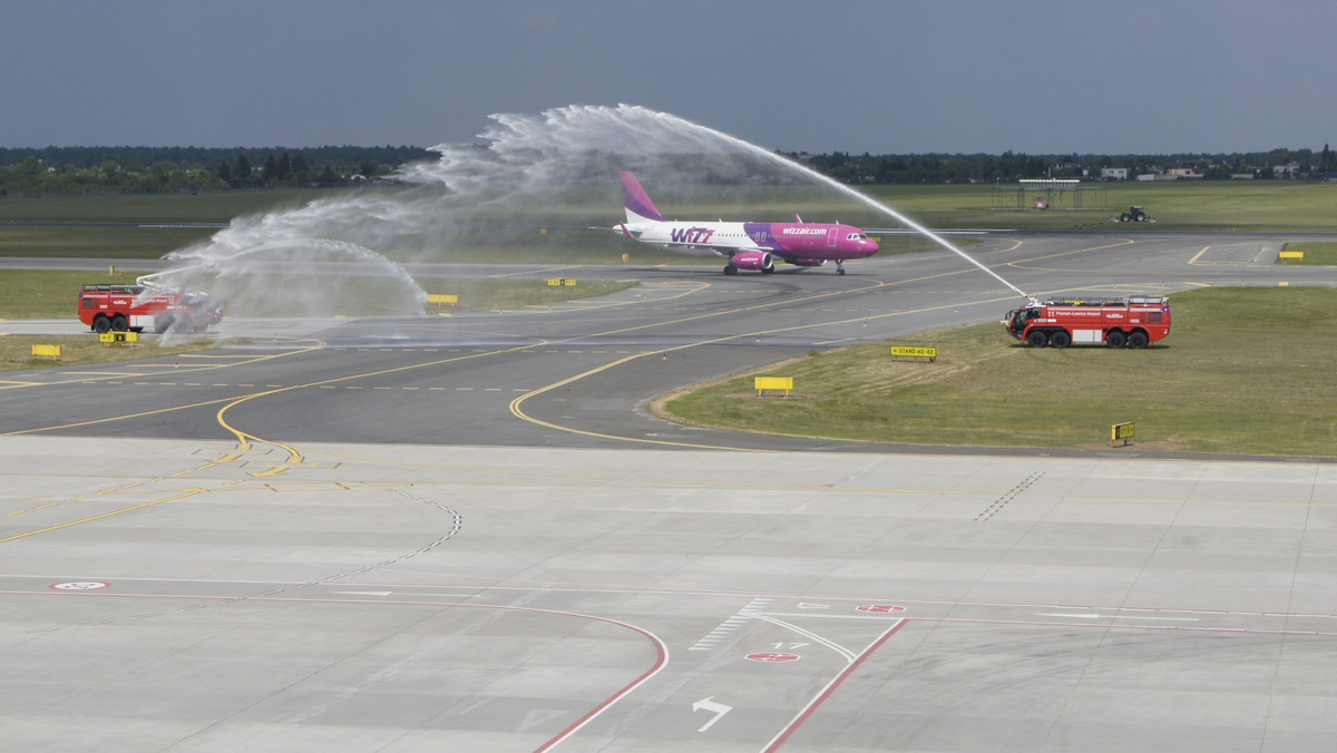 Powiększyła się poznańska Wizz Air. Od dziś na lotnisku Ławica stacjonować będą dwa samoloty węgierskiego przewoźnika. Równocześnie wzrośnie liczba połączeń ze stolicy Wielkopolski do Londynu, Sztokholmu czy Oslo.